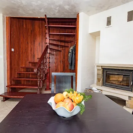 Forest Nook 别墅 *