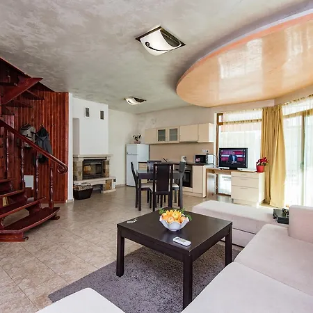 Forest Nook 别墅 潘波洛沃